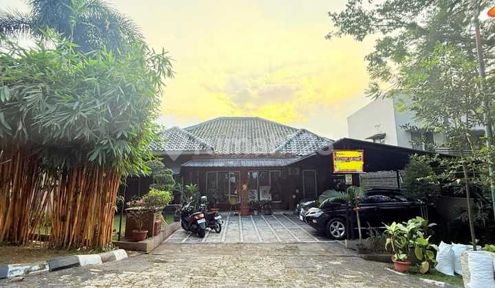 Dijual Rumah di Boulevard Cluster Prestigious Sentul City