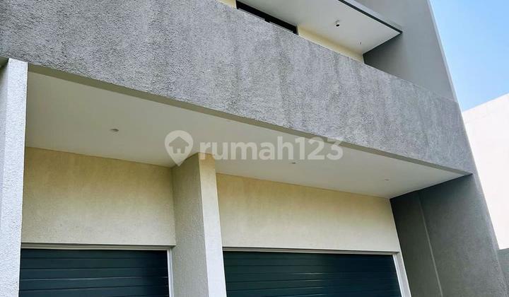 Dijual Rumah Industrial Modern Dengan Pool Dikawasan Argenia Sentul City 2