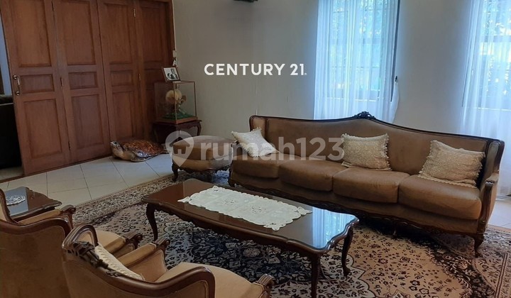 Spacious Move-in Ready House with Swimming Pool for Sale in Rempoa, South Jakarta 2