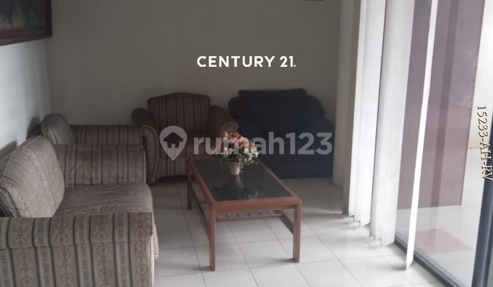 FOR SALE 2-Story Commercial Space Suitable for Office