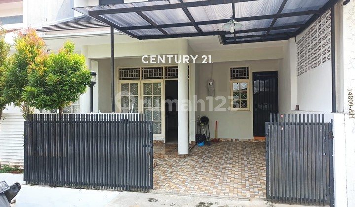 Beautiful House Near Cafecafe Bintaro Sector 9 Beautiful House Near Cafecafe Bintaro Sector 9