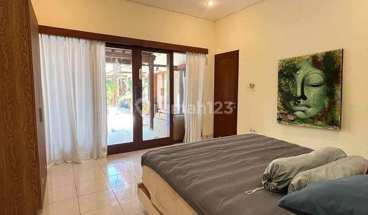 Villa 4 Kamar Tepi Pantai Walking Distance Ke Pantai Sanur 2