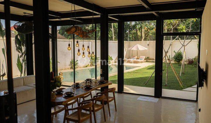 Freehold New Modern Luxury 3 Bedrooms Villa In Uluwatu With Garden 2