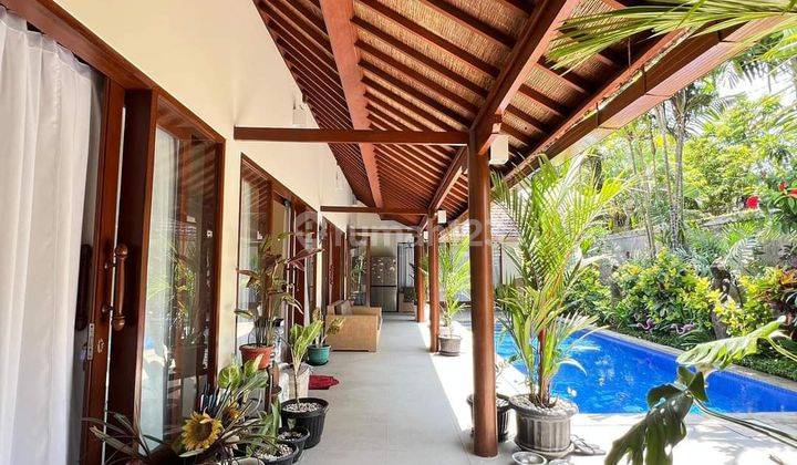 4 Bedroom Beachfront Villa Walking Distance To Sanur Beach 2