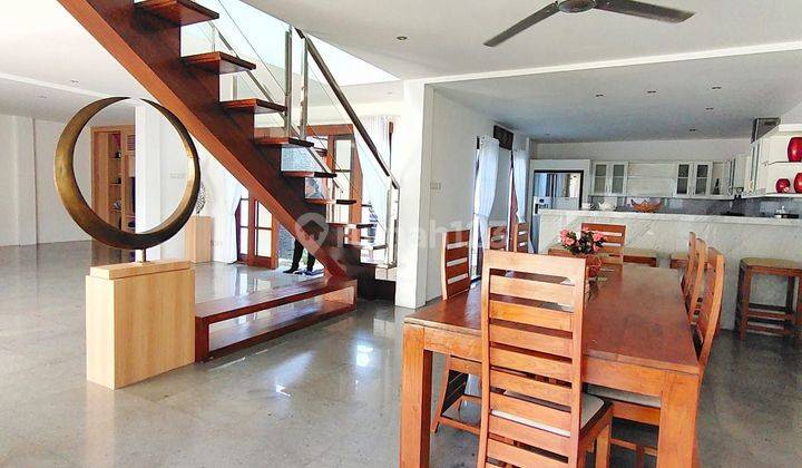 Freehold Villa 3 Bedrooms Seminyak Ideal For Investment / Residence 2