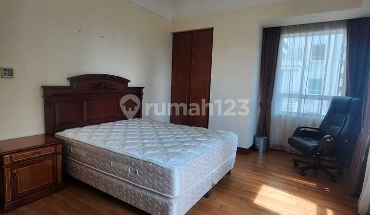 For Sale Apartment Pakubuwono Residence 3+1 Bedroom Nice Furnished GOOD VIEW 2