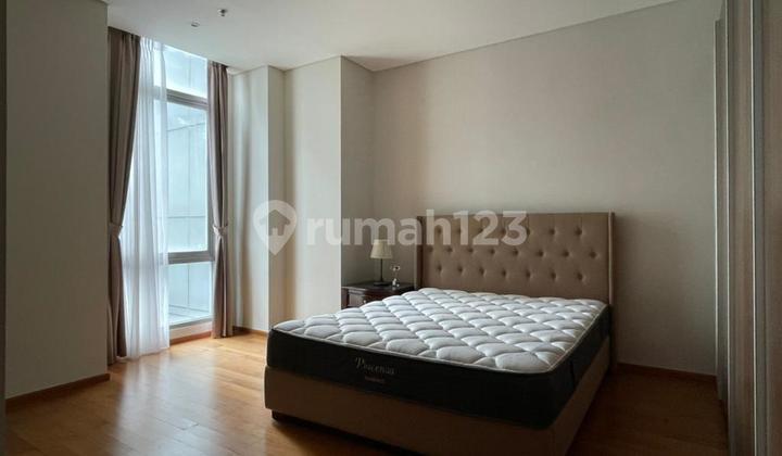 Disewakan Apartment 3 BR Senopati Suites Bagus Furnished 2