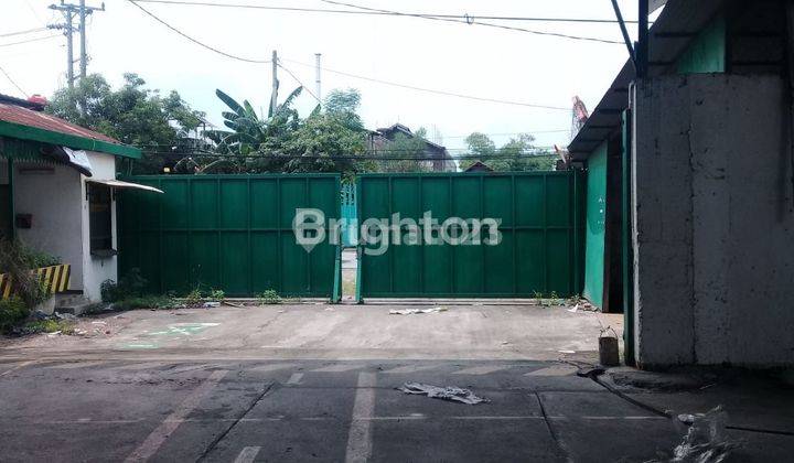 TEMPAT USAHA GUDANG STRATEGIS DI JALAN UTAMA 1