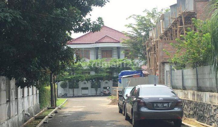 Rumah cantik dalam komplek.bebas banjir.harga nego sampai deal 2