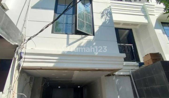 Rumah baru 3 lantai di pondok indah.bebas banjir.harga nego sampai deal 1