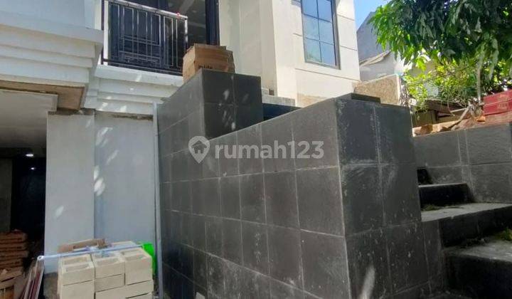 Rumah baru 3 lantai di pondok indah.bebas banjir.harga nego sampai deal 2