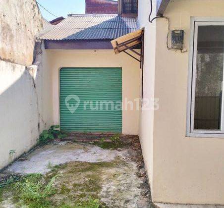 Rumah siap huni di kebayoran baru.bebas banjir.harga nego sampai deal 2