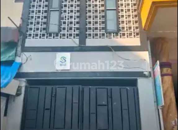 Ruko 3 Lantai di H Nawi,Dekat MRT Bebas Banjir.harga Nego Sampai Deal Ruko 3 Lantai di H Nawi,Dekat MRT Bebas Banjir.harga Nego Sampai Deal