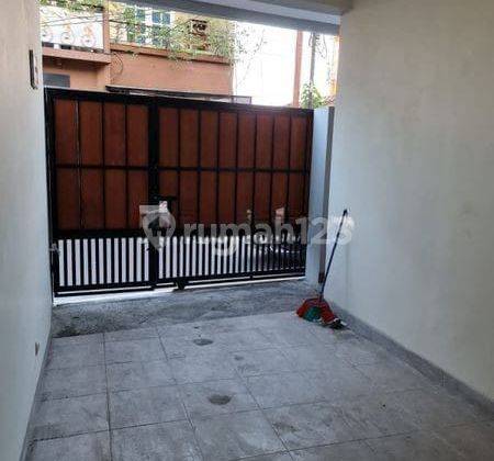 Rumah 2,5 Lantai Dekat Mrt Di Kebayoran Baru.bebas Banjir.harga Nego Sampai Deal 2
