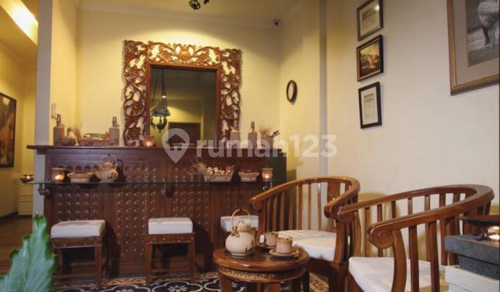 Tandem Ready-to-Occupy Shop House in Gandaria. Strategic Location. 2