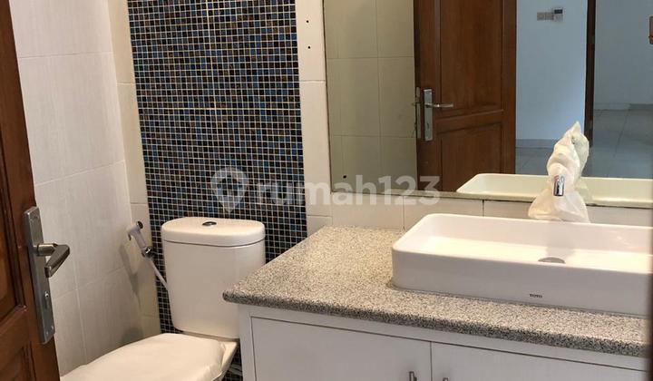 Rumah Full Furnish Di Kemang.bebas Banjir.row Jalan Lebar.harga Nego Sampai Deal 2