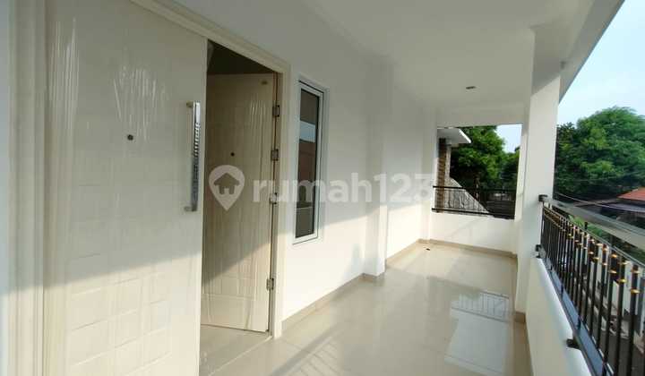 New 2-Story House in a Complex. Flood-Free. New 2-Story House in a Complex. Flood-Free.