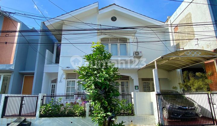 Jual Cepat Rumah Asri Dalam Komplek Di Bintaro Sektor 3.bebas Banjir.harga Nego Sampai Deal