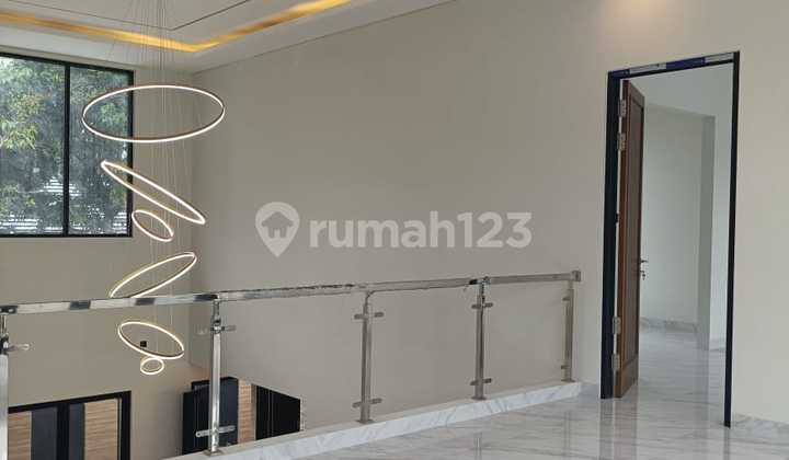 Brand New Luxurios House.one Gate System.bebas Banjir.lokasi Strategis 2