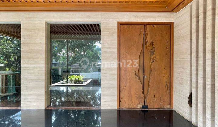 RUMAH MEWAN MODERN TROPICAL HOUSE DI KAWASAN ELITE JAKARTA 1