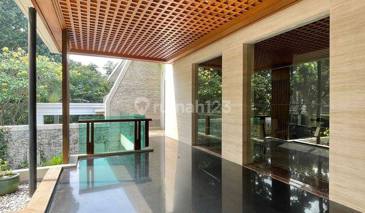 RUMAH MEWAN MODERN TROPICAL HOUSE DI KAWASAN ELITE JAKARTA 2