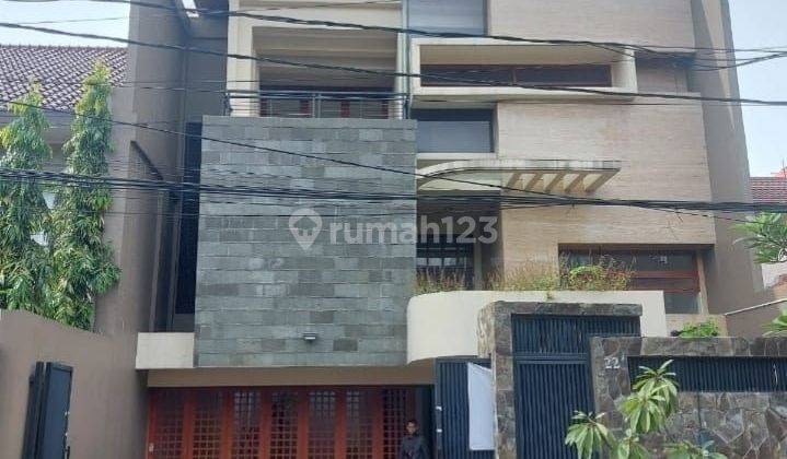 HOT SALE! RUMAH BAGUS SIAP HUNI DI KAWASAN ELITE SENOPATI 2