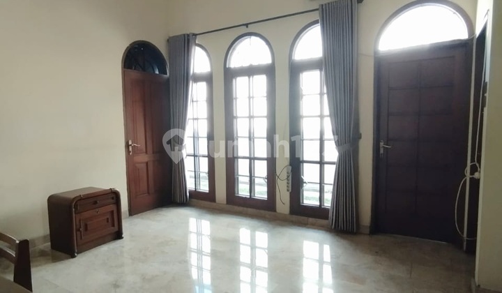Dijual Cepat! Harga Dibawah NJOP!! Rumah Dikawasan Mega Kuningan 2