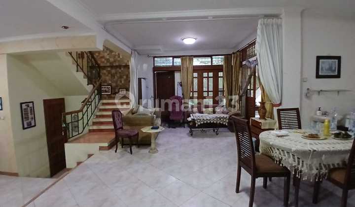 Dijual Cepat! Rumah Dalam Komplek Setramurni Nyaman & Asri 2