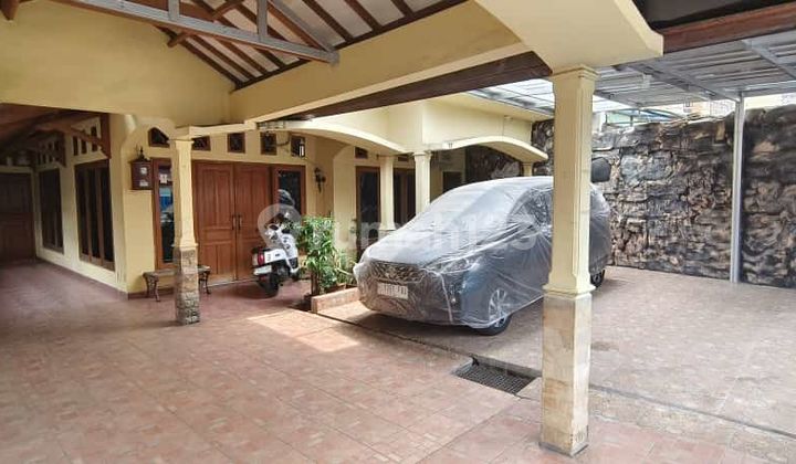 Dijual Rumah 2 Lantai 5 Kamar Tidur - Surat Shm - Area Strategis 10 Menit Ke Stasiun Depok- Lokasi Di Beji Depok 2