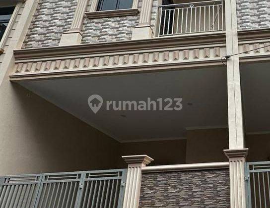 Dijual cepat RUMAH BARU model MINIMALIS MODERN di PADEMANGAN  1