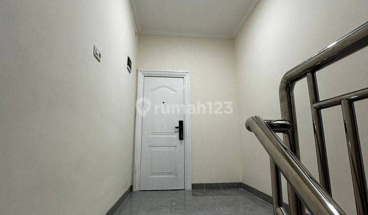 Dijual cepat RUMAH BARU model MINIMALIS MODERN di PADEMANGAN  2