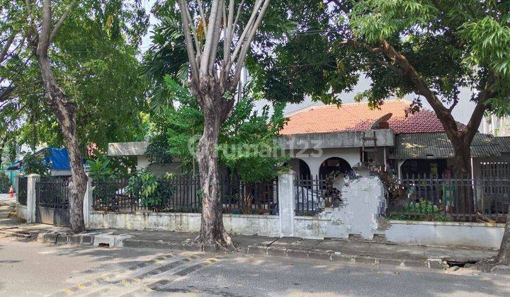 Turun Harga !!! Dijual Rumah Di Daerah Sangat Strategis Jakarta   2