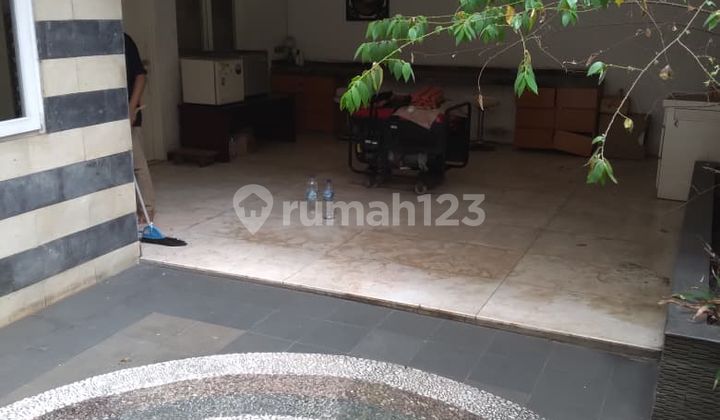 Rumah Springhill Kemayoran Siap Huni, Bagus, Luas 300M² View Golf 2