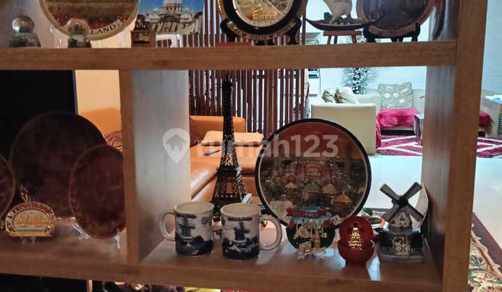 For Sale West Denpasar House Premium Location 2