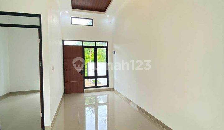 Affordable Large Land Type House in Depok, No Fees, 10 Minutes to Station