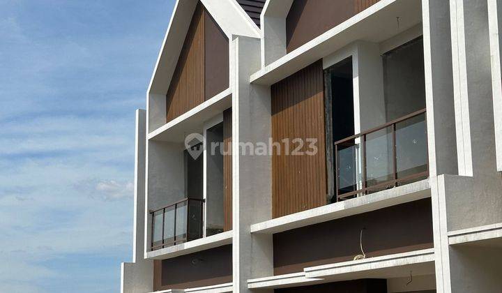 Rumah 2 Lantai Shm Ready Stock Selangkah Ke Kota Wisata Cibubur  2