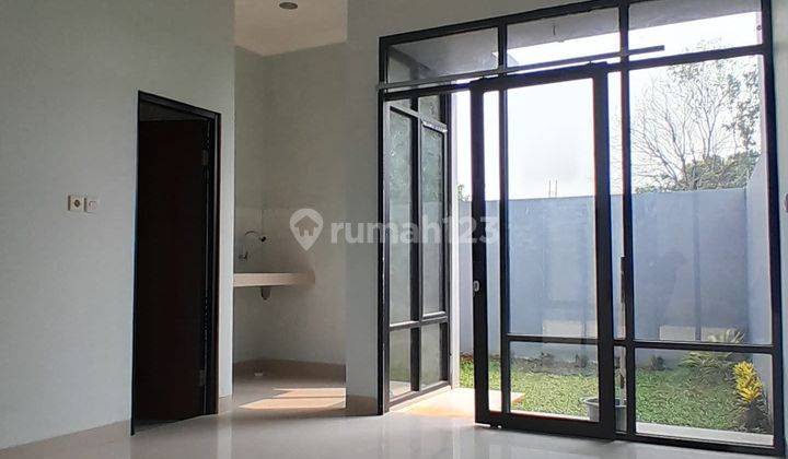 Rumah 2 Lantai Murah Strategis 5 Menit Ke Gerbang Tol Jatiwarna 2