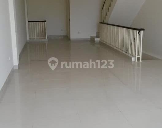 Ruko Crown Siap Pakai di Green Lake City Lokasi Strategis Ruko Crown Siap Pakai di Green Lake City Lokasi Strategis