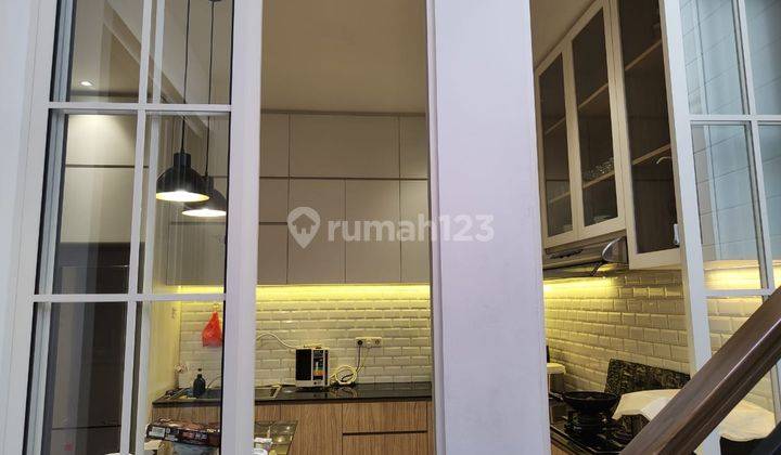 Rumah Siap Huni di Taman Semanan Indah Fully Furnished  2