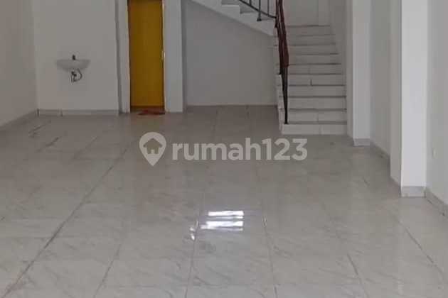 Ruko 3 Lantai Siap Pakai di Green Ville Jakarta Barat Strategis 1