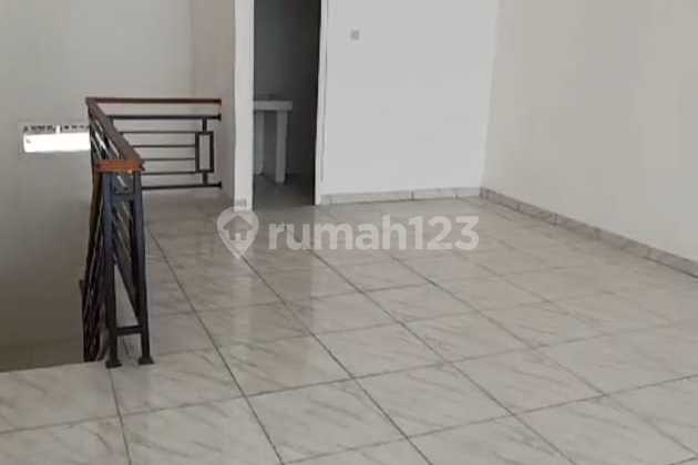 Ruko 3 Lantai Siap Pakai di Green Ville Jakarta Barat Strategis 2