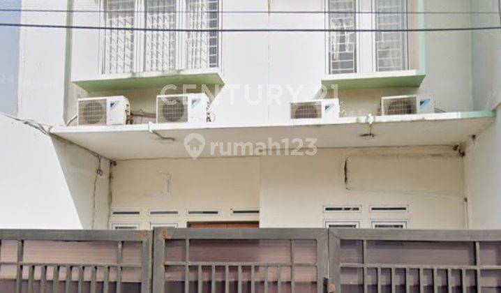 Dijual Rumah 3 Lantai Di Jalan Kejaksaan 1