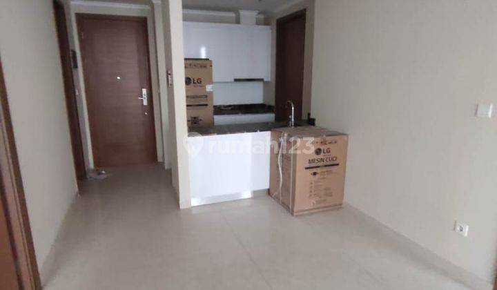 Dijual Cepat!! Condo Taman Anggrek Residences 2+ Kamar Tidur Semi Furnished Bagus View City  2