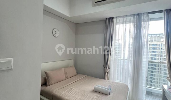 Sewa Cepat!! Type Studio Taman Anggrek Residence Furnished Bagus Lantai Tinggi Harga Nett!!  2