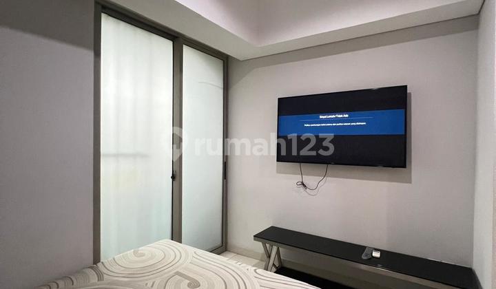 Sewa Cepat!! Harga Nett!! Studio Taman Anggrek Residence, Furnished Bagus, Lantai Rendah 2