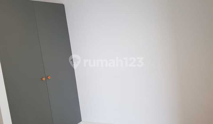 Quick Sale!! Cheap Price!! Orchid Garden Residences Studio, Unfurnished, Nice, Rented Until Next Month!! Great for Investment!! 2