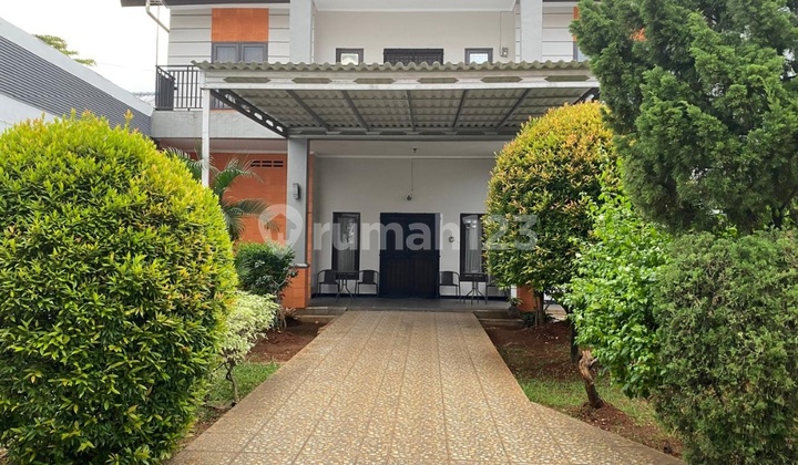 Beautiful 2-Story House, Well-Maintained and Ready to Occupy with 2 Boarding Units on Cililitan Besar Main Road