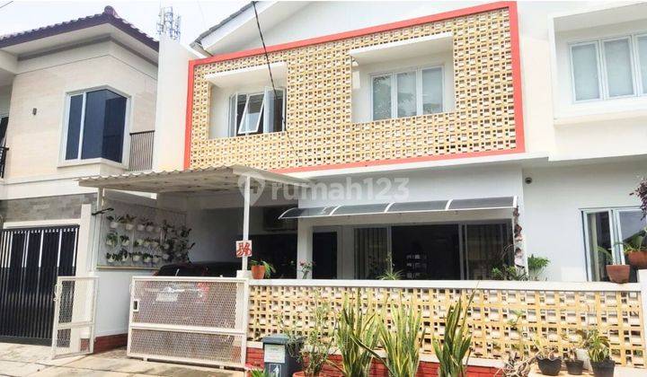 Rumah Mewah Full Furnished 2 Lantai Di Bintaro, Tangerang Selatan 1