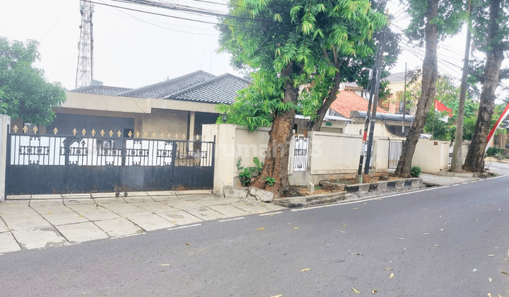 Rumah Tua Tanah Cocok Untuk di Bangun Town House Atau Cluster di Lebak Bulus, Jakarta Selatan. 1