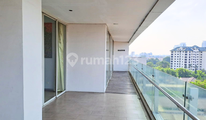 1-floor Apartment with Private Lift in Kemang, South Jakarta 1-floor Apartment with Private Lift in Kemang, South Jakarta